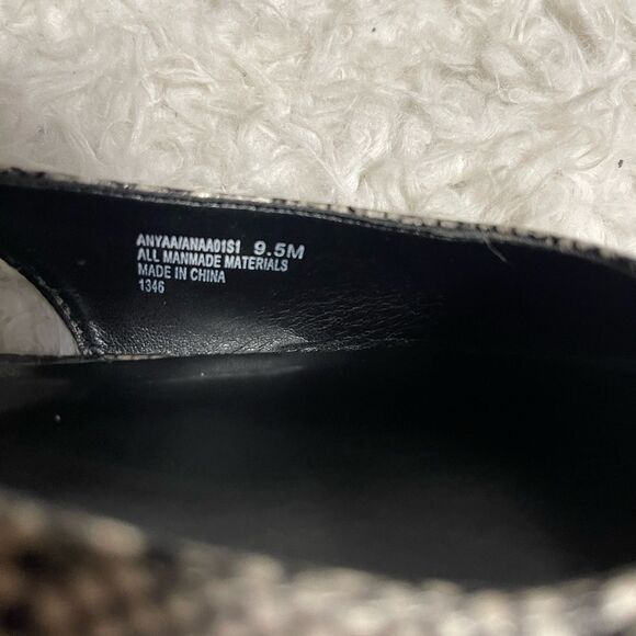 Steve Madden Black & Beige synthetic Snake Print flats sandals SZ9.5 - Picture 7 of 8